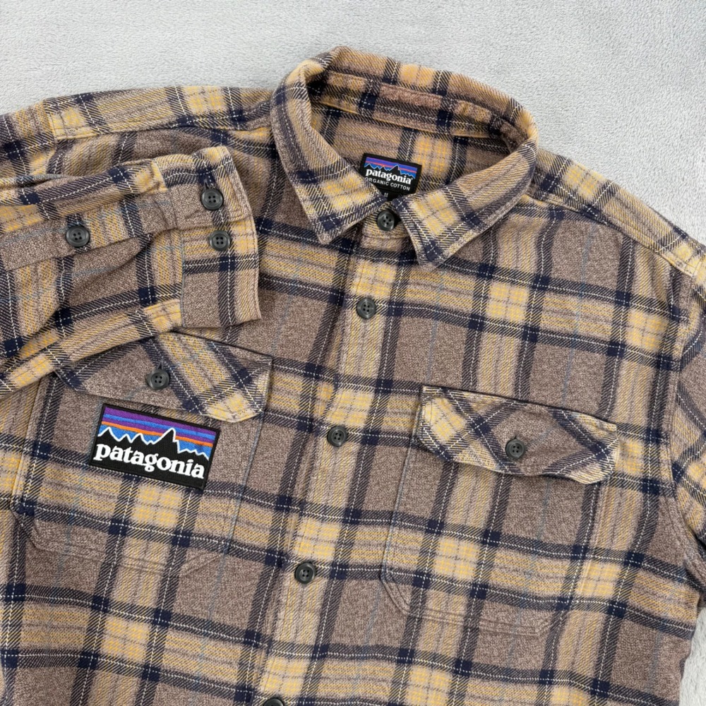 Patagonia Shirt Mens Medium Organic Cotton Fjord Flannel Brown Plaid Outdoor